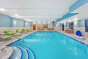Holiday Inn Express & Suites Culpeper by IHG - Piscine