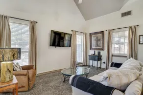 Walk to Shops: Centrally Located Fort Worth Home - Innvendig