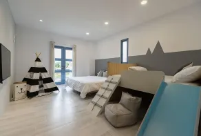 Blue White - Room