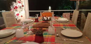 Coral Canyon Romblon - Hostel - Restaurant