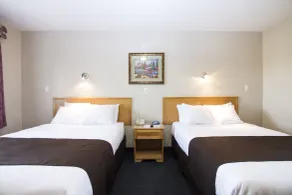 West Country Inn - Rom