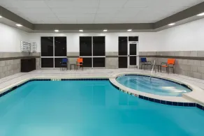 Wingate by Wyndham Loveland Johnstown - Piscine
