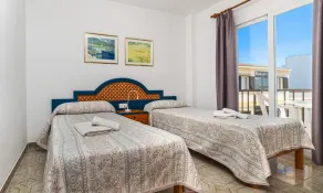 Apartamentos Charlys Can Picafort - Quarto