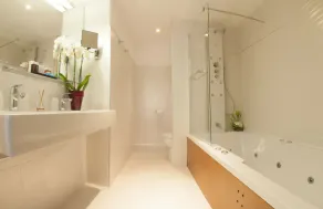 Hôtel Montaigne & Spa - Salle de bain