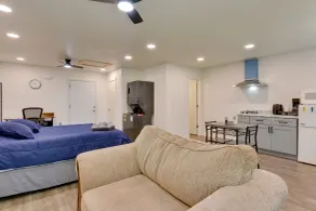 2 Red Level Rentals on a Working Farm! - Interior