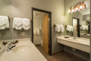 Crooked River Lodge - Salle de bain