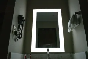 Super 8 by Wyndham Pratt - Bathroom