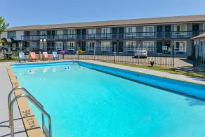 Canadas Best Value Inn St. Catharines - Piscine