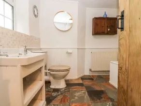 Tinners Cottage - Badezimmer