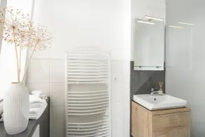Hotel Markt 5 - inmitten der Lübbecker Altstadt, kostenloser Parkplatz direkt am Hotel - Bathroom