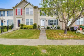 Close to Hospital & White Marsh! Rosedale Townhome - Innvendig