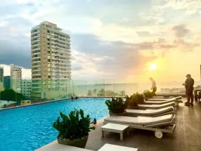 Grand Marina Oceanview Apartments by Xarm Apartments - Pool