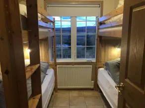 Eyjasol Cottages - Chambre