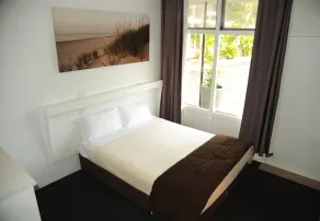 Hoey Moey Backpackers - Room