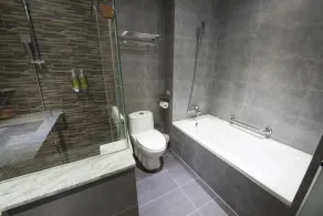 Legend Hotel Kaohsiung Pier2 - Bathroom