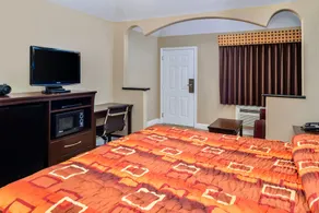 Scottish Inn and Suites Highway Six South - Zimmer