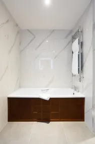 Lawlors Hotel - Baño