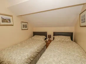 Bobbin Mill Cottage, CROSTHWAITE - Habitación