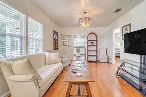 1 Mi to Beaches: Fairhope Home w/ Yard! - Interior