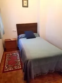 Apartamentos Sierra del Hacho - Værelse