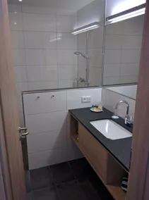 Hotel Zur-Borke - Bathroom
