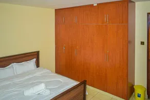 Lux Suites Ruby Apartment Ngara - Camera