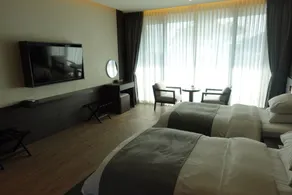 Pine Beach Golf Hotel - Chambre