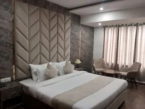 HOTEL NAT GRAND REGENCY LUDHIANA Punjab INDIA - Room
