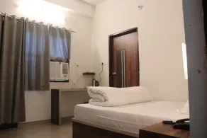 Paradise Inn - Room