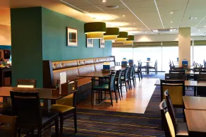 Holiday Inn Express Manchester Airport by IHG - Restaurante