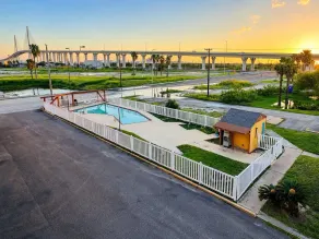 ORO North Beach Inn - Pool