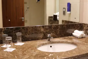 The Rose Hotel - Bathroom