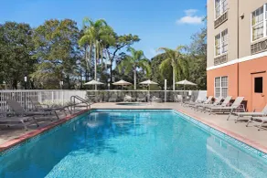 Holiday Inn Express & Suites Sarasota East by IHG - Piscina