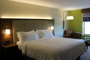 Holiday Inn Express Forest City by IHG - Habitación