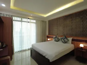 The R One - Room