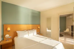 Med-Inn Hotel - Room