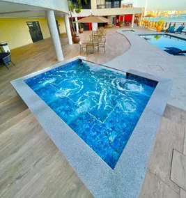 Flat Iate - Pool