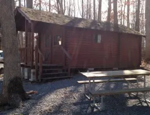 Sun Valley Campground Cottage 6 - Chambre