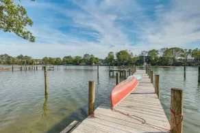 'almost Heaven' Coan River Waterfront Home & Dock - Innenbereich