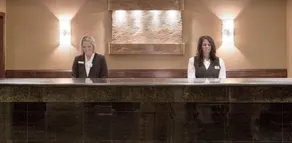 Crowne Plaza Cleveland Airport by IHG - Réception