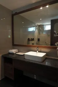 Presidency Club Resort & Spa - Bathroom