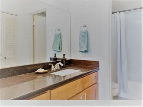 HEART of WAIKIKI,1BDRM,FREE PARKING, WIFI,NO RESORT FEES,YOUTUBE,NETFLIX ! - Bad