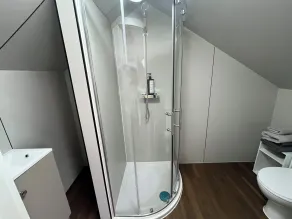 OYO Welsh Holiday Accommodation - Modern Stay - Badeværelse