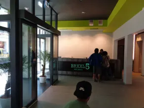Brxxl 5 City Centre Hostel - Reception