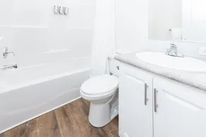 Carolina Pines - Bathroom