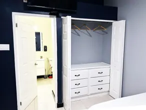 Cozy Crib 5mins from the airport - Zimmer