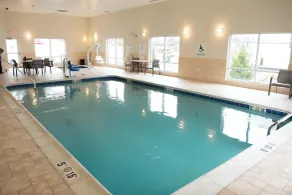 Holiday Inn Express & Suites New Martinsville by IHG - Pool