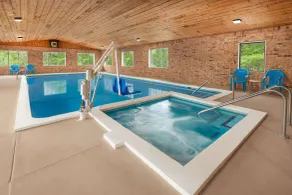 Baymont by Wyndham Manistee - Piscine