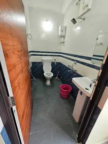 Ashwini Hotel And Lodging - Bathroom