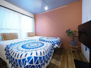 Luana Shibuya - Camera